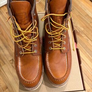 Redwing classic Moc Toe Boots 10D